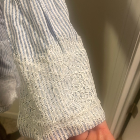 2/$15 Jun‎ & Ivy- Blue and white striped long sleeve blouse - Picture 2 of 6